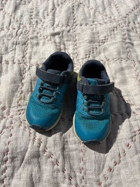 Merrell Kids Teal Blue Slip-On Sneakers with Velcro Strap